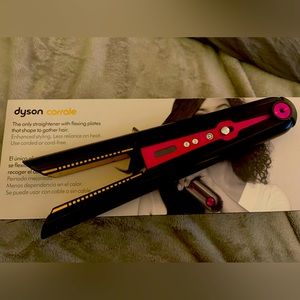 Dyson Corrale hair straightener